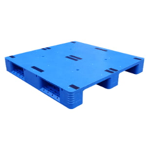 1100 × 1100 medium duty plastic pallets 3 skids solid deck y1111phq