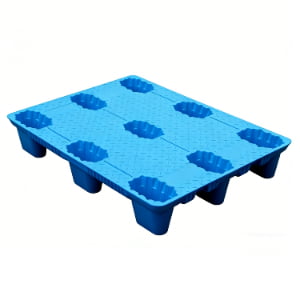 1400 × 1200 light duty plastic pallets – nestable