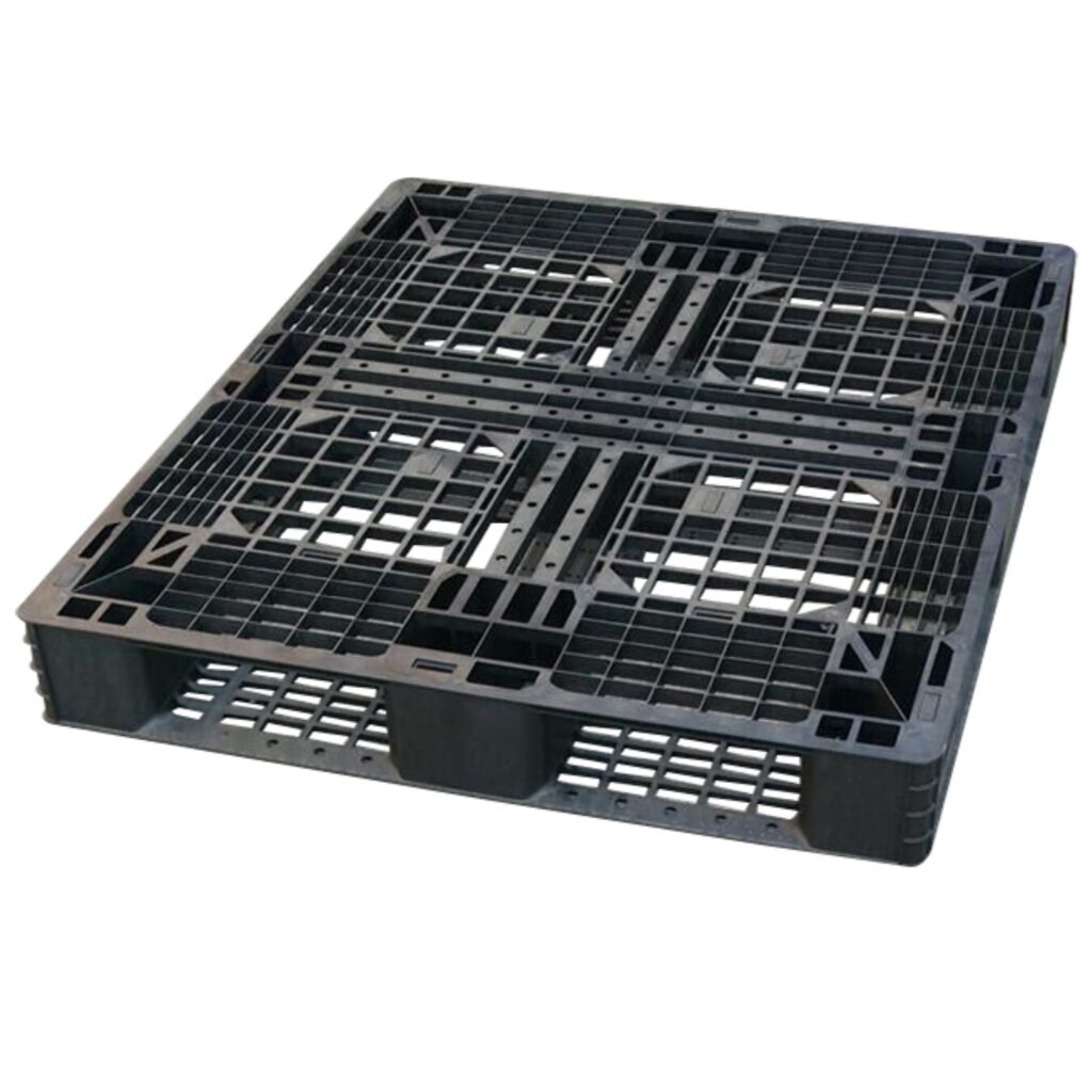 Recycled Plastic Pallet – 6-Runner – Vented Deck | 115750