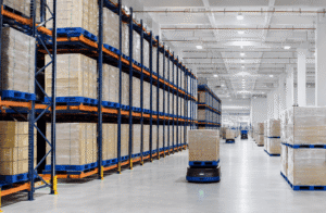 large automated warehouse using heavy load hdpe rackable plastic pallets
