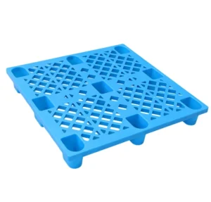 nestable pallet cnplast